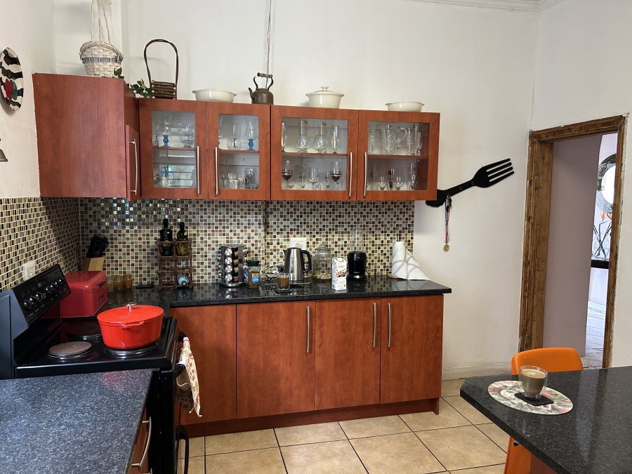 4 Bedroom Property for Sale in Maitland Western Cape